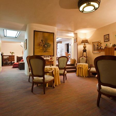 Hotel Moderno إريس المظهر الخارجي الصورة