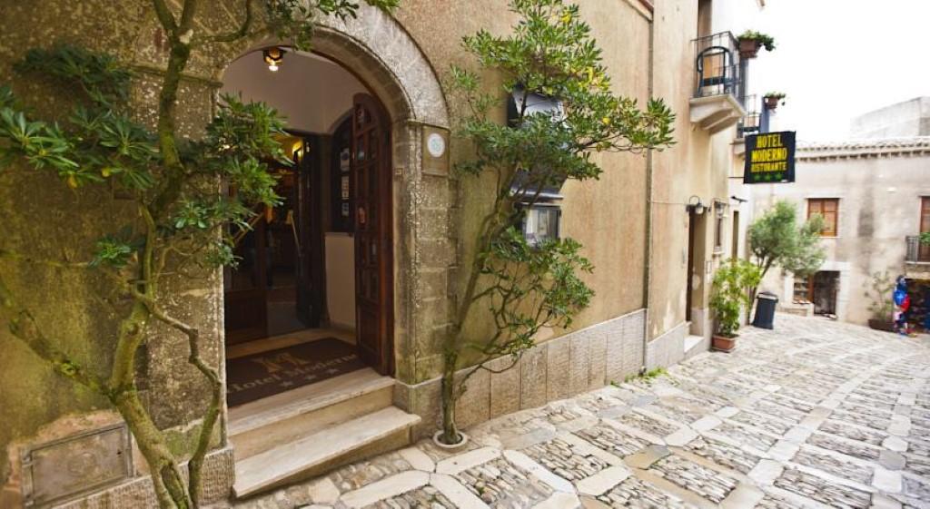 Hotel Moderno إريس المظهر الخارجي الصورة